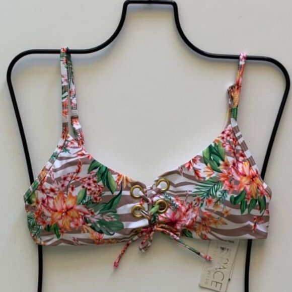 L*Space Swim JOAQUIN Lace-Up  Bikini Top - Picture 6 of 11